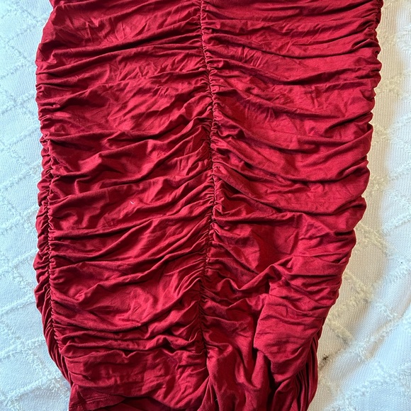 NWT Torrid Size 1 (14/16) Red Super Soft High Waist Shirred Pencil Skirt - Picture 4 of 6